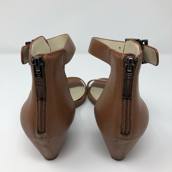 Shoes - Picture 4 of 4